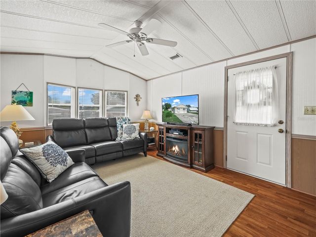 108 SILVERSIDES STREET, Lake Wales, FL 33898