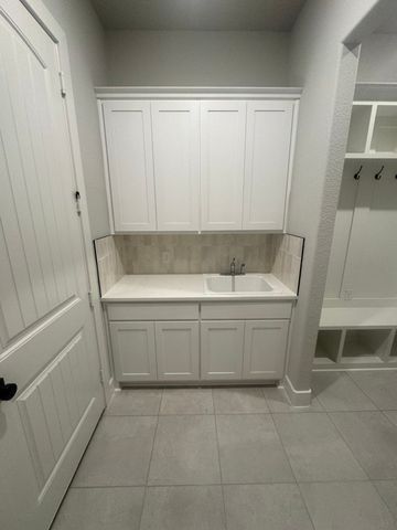 810 Westover Drive, Van Alstyne, TX 75495