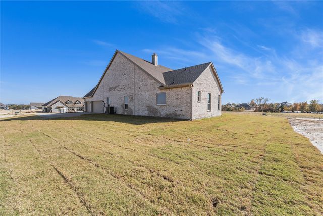 810 Westover Drive, Van Alstyne, TX 75495