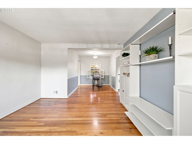 304 E 12TH St D, Vancouver, WA 98660