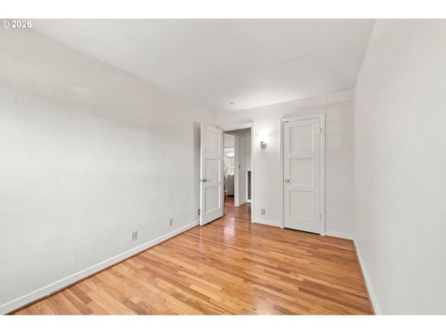 304 E 12TH St D, Vancouver, WA 98660