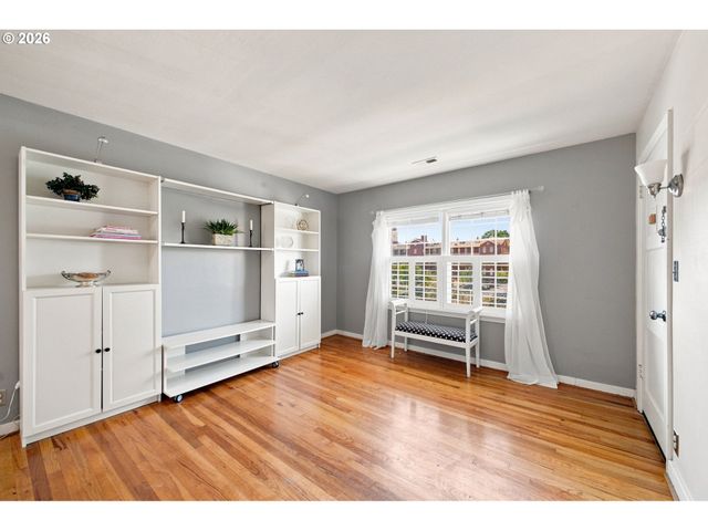 304 E 12TH St D, Vancouver, WA 98660