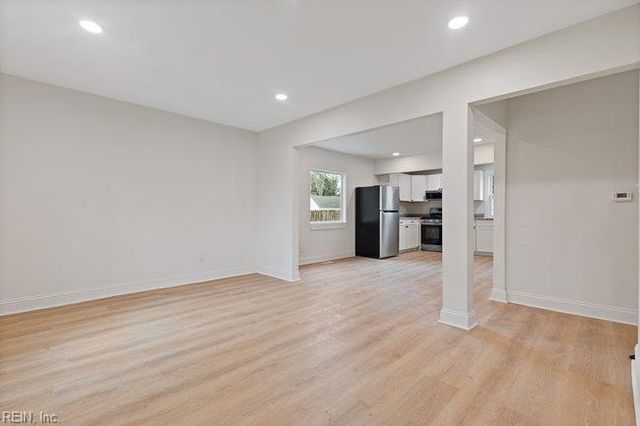 1300 Sunset DR, Norfolk, VA 23503