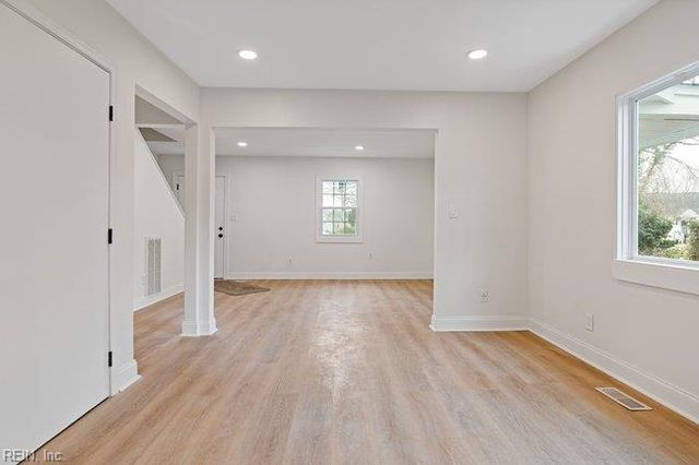 1300 Sunset DR, Norfolk, VA 23503