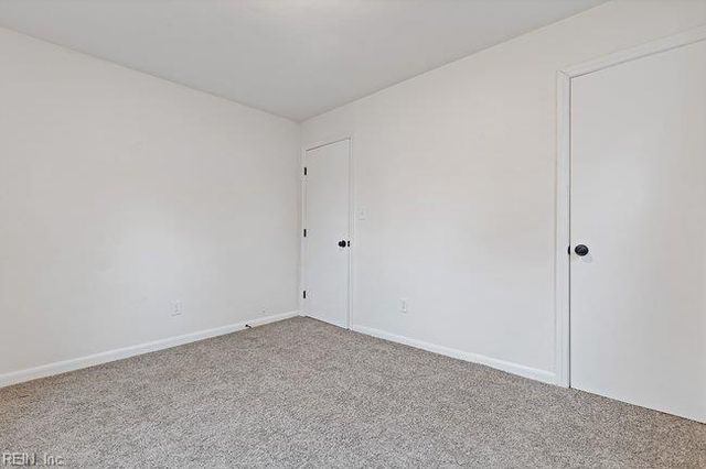 1300 Sunset DR, Norfolk, VA 23503