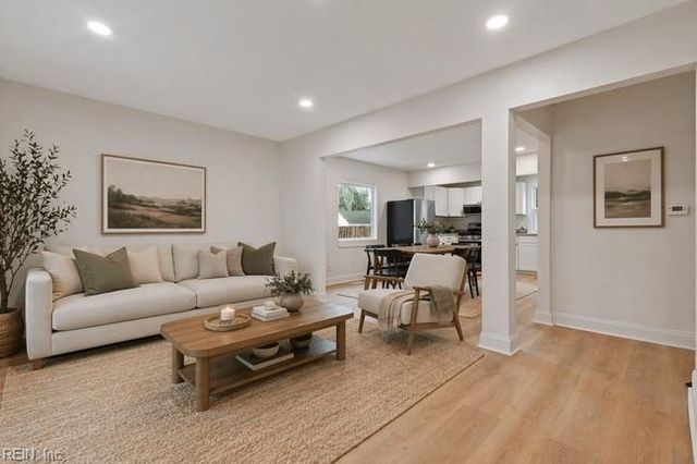 1300 Sunset DR, Norfolk, VA 23503