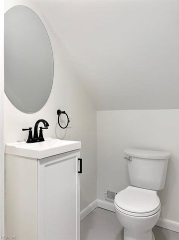 1300 Sunset DR, Norfolk, VA 23503