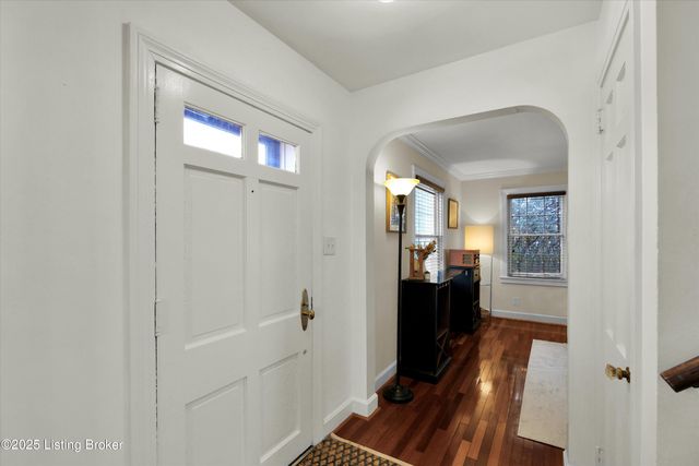 303 N Hubbards Ln, Louisville, KY 40207