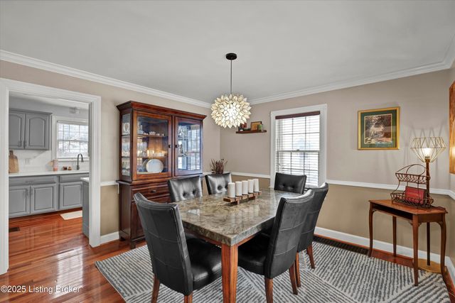 303 N Hubbards Ln, Louisville, KY 40207