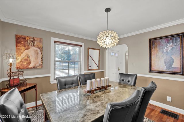 303 N Hubbards Ln, Louisville, KY 40207