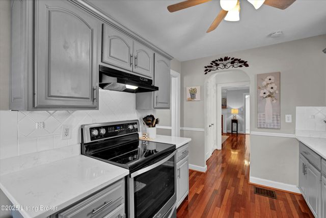 303 N Hubbards Ln, Louisville, KY 40207