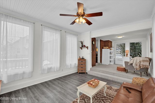 303 N Hubbards Ln, Louisville, KY 40207