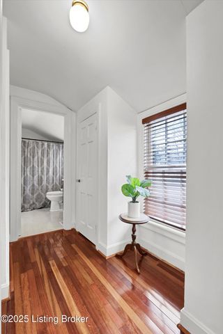 303 N Hubbards Ln, Louisville, KY 40207