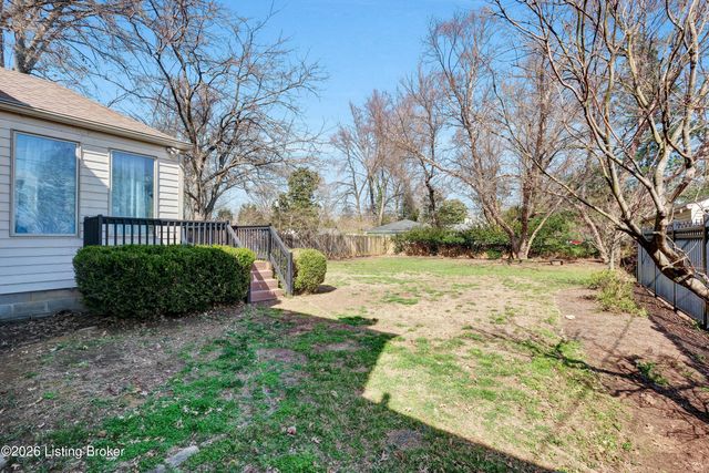 303 N Hubbards Ln, Louisville, KY 40207