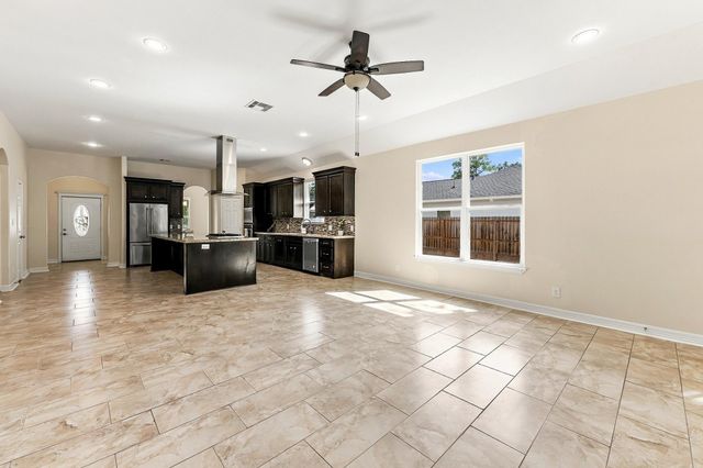 3676 Pin Oak Drive, Conroe, TX 77301
