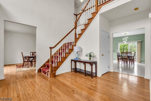 27 Music Mountain Blvd, West Amwell Twp., NJ 08530