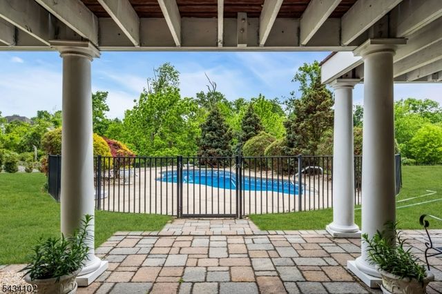27 Music Mountain Blvd, West Amwell Twp., NJ 08530