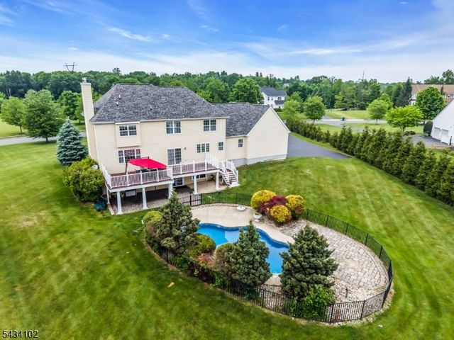 27 Music Mountain Blvd, West Amwell Twp., NJ 08530