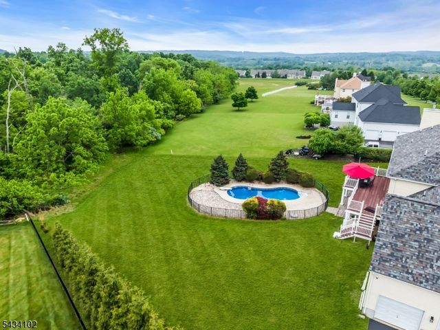 27 Music Mountain Blvd, West Amwell Twp., NJ 08530
