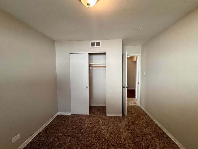 15326 Dorchester Avenue, Dolton, IL 60419