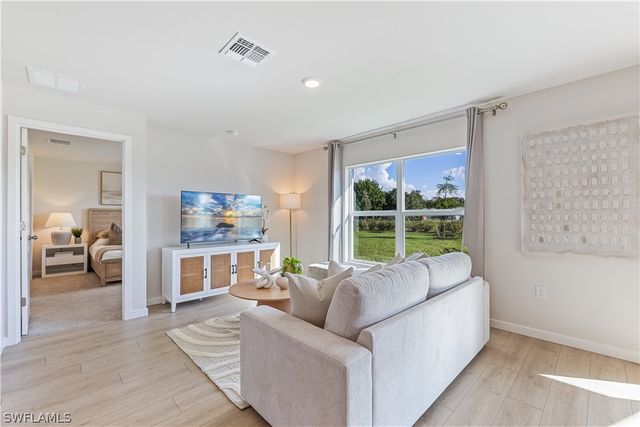 805 NW 20th AVE, Cape Coral, FL 33993