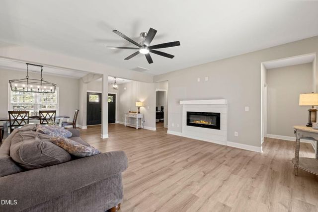 8701 Nc Highway 210, Four Oaks, NC 27524