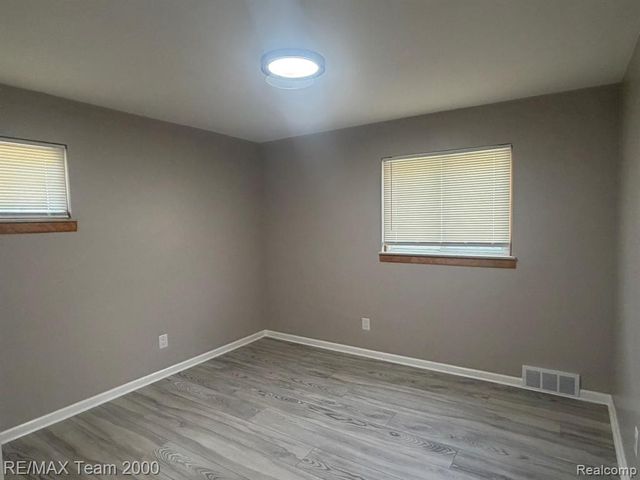 9023 Evergreen Avenue, Detroit, MI 48228