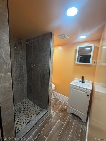 9023 Evergreen Avenue, Detroit, MI 48228