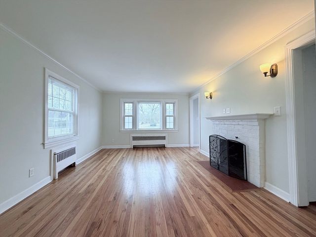 40 Beach St, Woburn, MA 01801