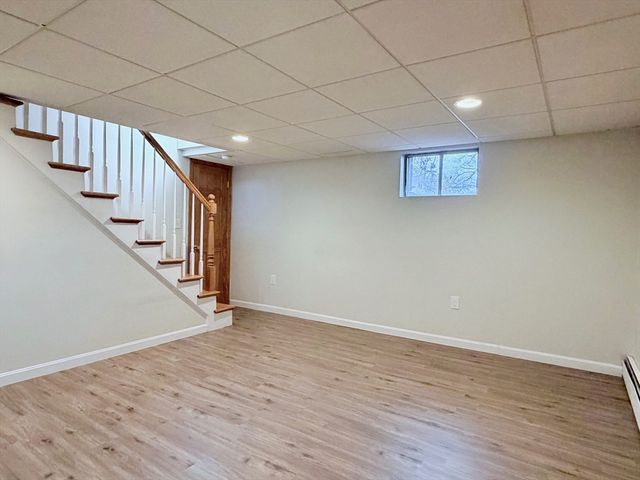 40 Beach St, Woburn, MA 01801