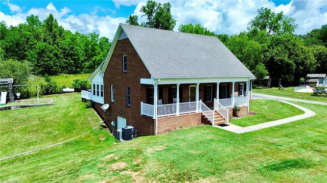 198 Captain Day Road, Ronda, NC 28670