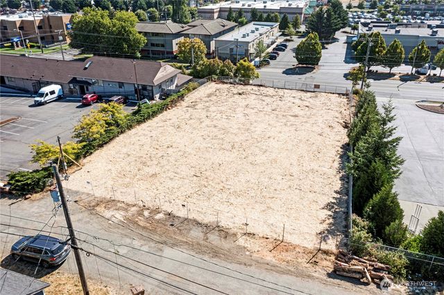 3718 Pacific Avenue, Tacoma, WA 98418