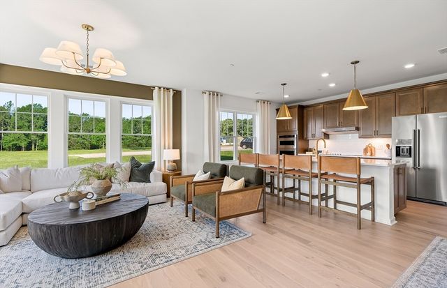 7 Green Street 206, Shrewsbury, MA 01545