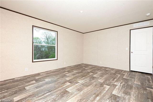 2013 Carl Fox Road, Taylorsville, NC 28681