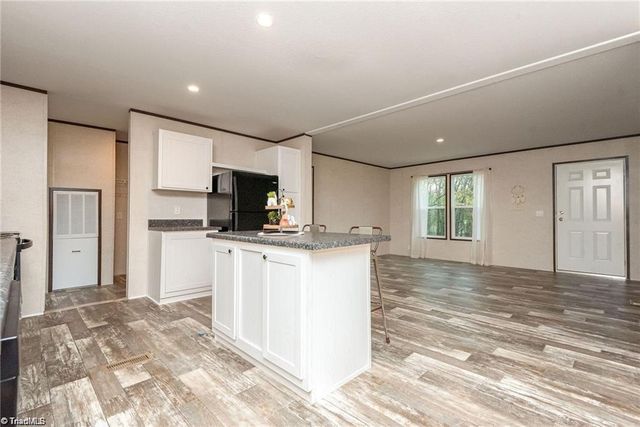 2013 Carl Fox Road, Taylorsville, NC 28681