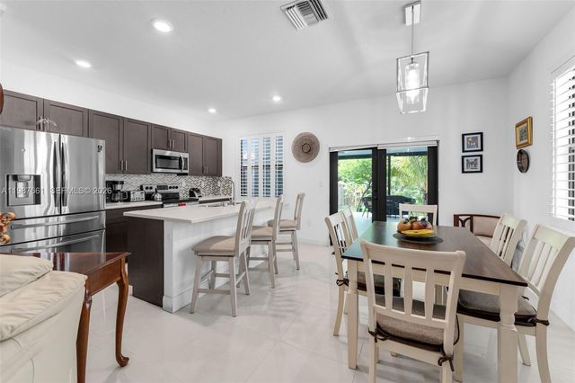 25034 SW 107th Ct, Homestead, FL 33032