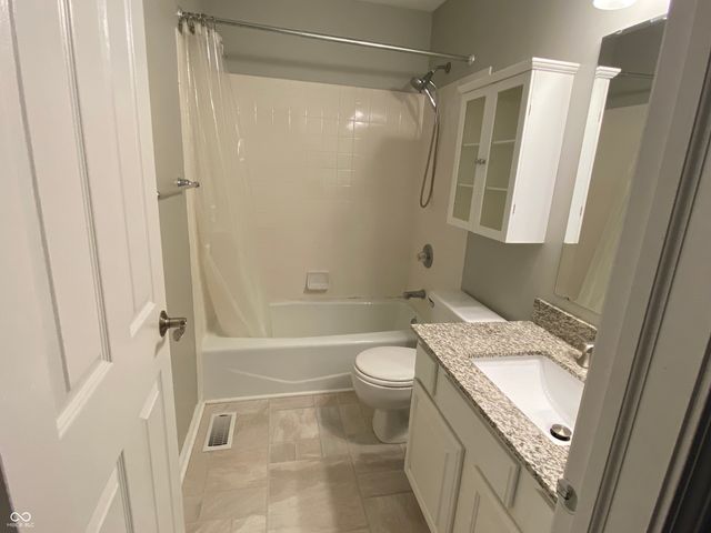 8520 Hoff Court, Indianapolis, IN 46256