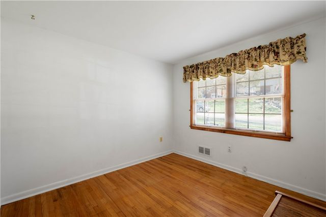 2611 Autumnwood Drive, Shaler, PA 15116