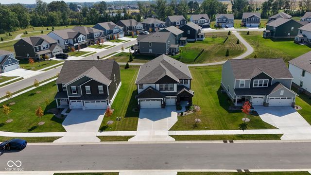 4357 Red Pine Drive, Bargersville, IN 46106