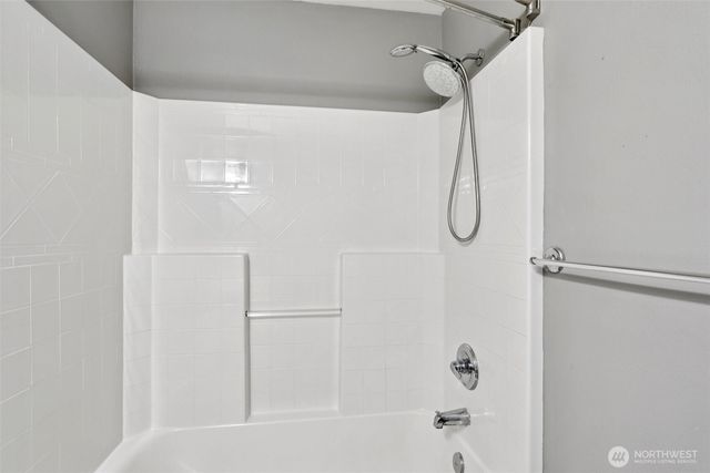 18870 108th Lane SE, Renton, WA 98055