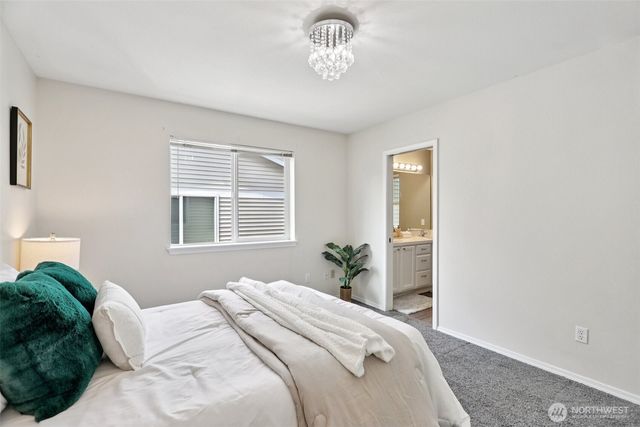 18870 108th Lane SE, Renton, WA 98055