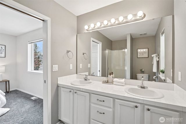 18870 108th Lane SE, Renton, WA 98055