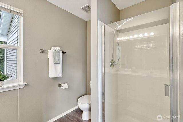 18870 108th Lane SE, Renton, WA 98055