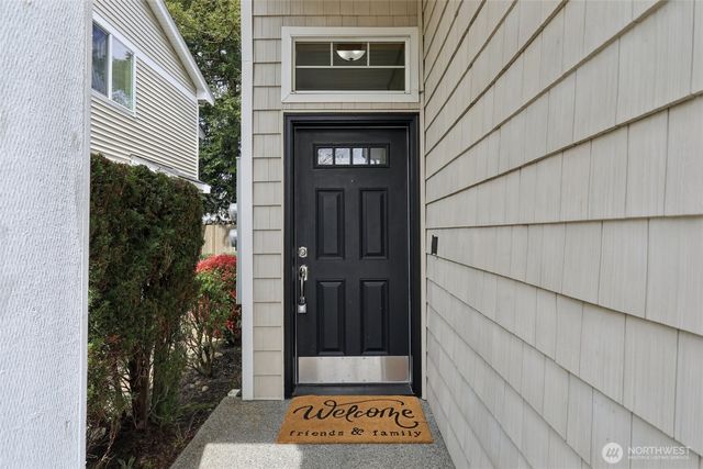 18870 108th Lane SE, Renton, WA 98055