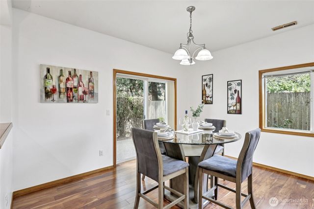 18870 108th Lane SE, Renton, WA 98055