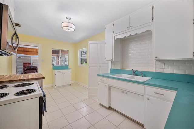 2115 EDEN PARKWAY, Lakeland, FL 33803