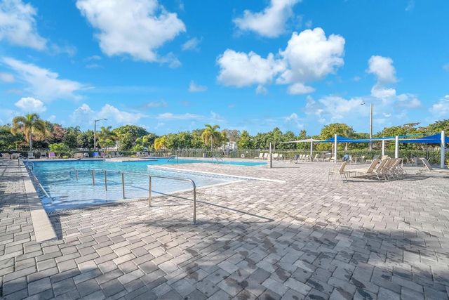 420 Richmond C 420, Deerfield Beach, FL 33442