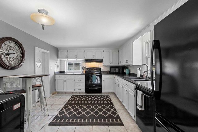 646 W 1ST STREET, Menasha, WI 54952
