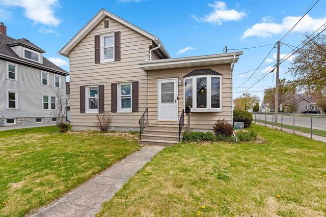 646 W 1ST STREET, Menasha, WI 54952