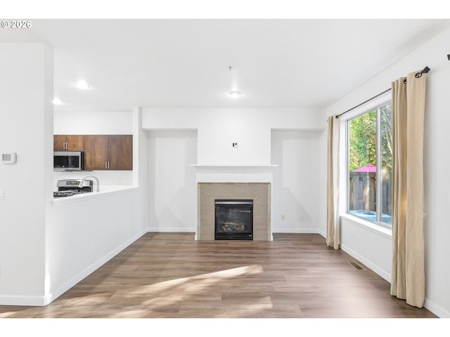 16012 Nw CENTINE Ln, Portland, OR 97229